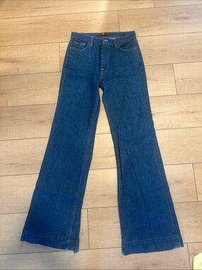 Classic High-Rise Wide-Leg Jeans in Dark Blue
